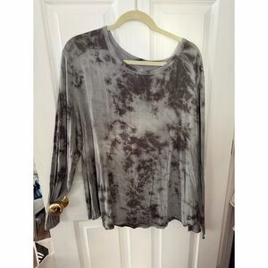 American Eagle Outfitters Charcoal Tie-Dye Long Sleeve Tee